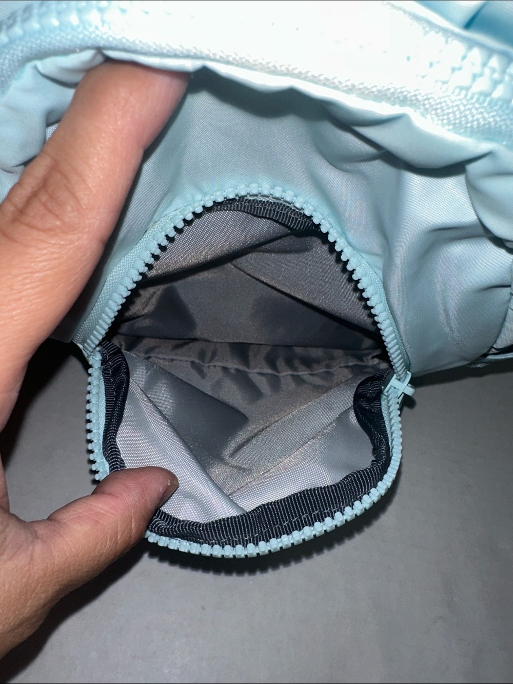Adidas Mini Backpack READ - Picture 5 of 8